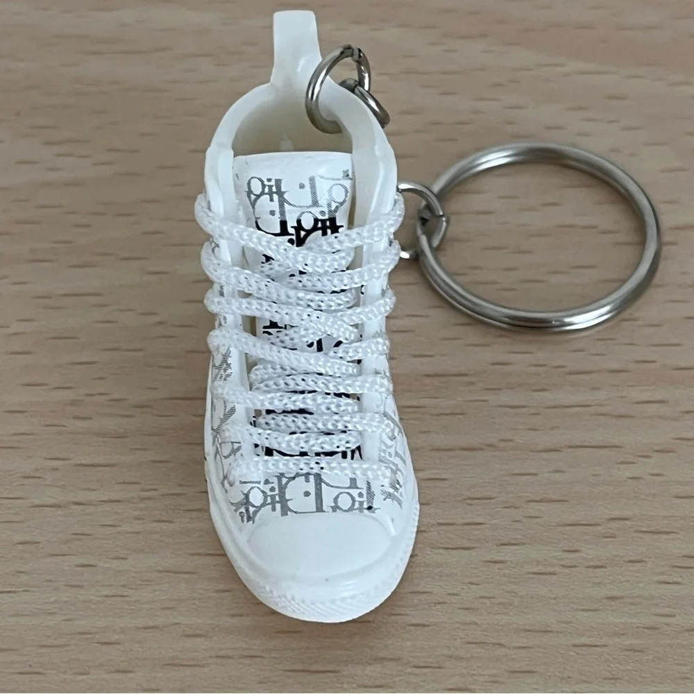 3D Mini White and Black Fashion Sneaker Keychain BNIB